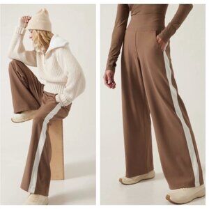 Athleta Venice Colorblock Wide Leg Pant // Rustic Beige & Magnolia White